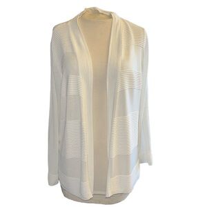 NWT!! CYRUS light weight sweater jacket. Color white  size M.  NWT!!!